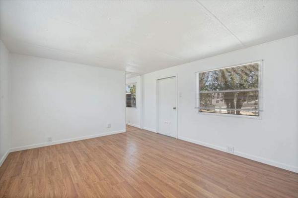 1972 N\A Manufactured Home