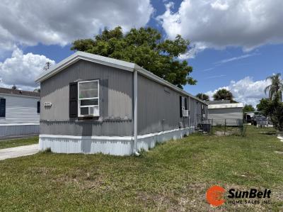 Photo 2 of 4 of home located at 233 Coachman Court Sanford, FL 32773