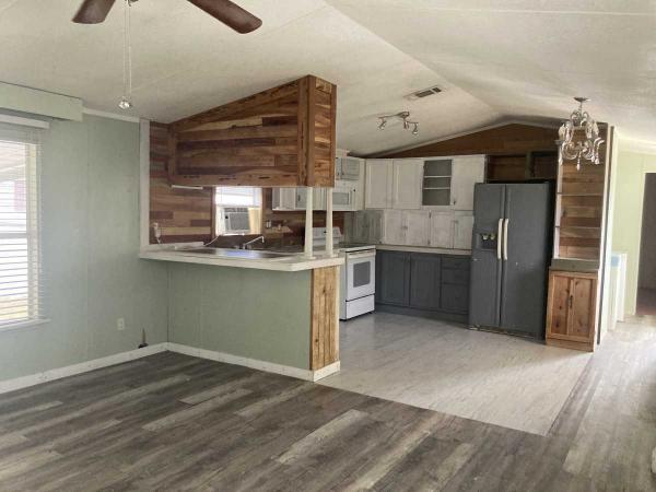 2003  Mobile Home For Sale