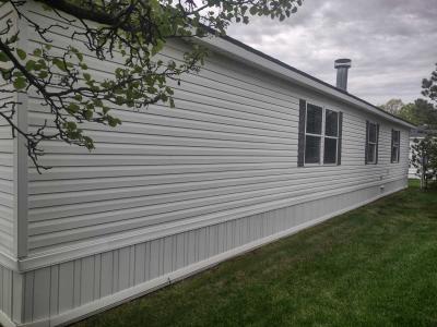 Photo 4 of 19 of home located at 125 Monet White Lake, MI 48383