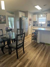 1990 Manufactured Home
