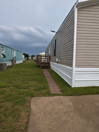 Photo 2 of 16 of home located at 3300 Voight Blvd #426 San Angelo, TX 76905