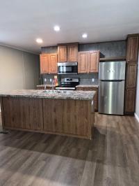 2017 CMH Manufacturing Inc 52HOU16723AH18 Manufactured Home