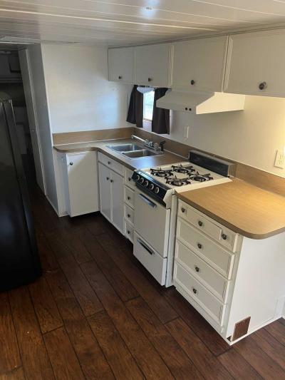 Photo 3 of 6 of home located at 37613 Fredrick Street Zephyr Hills, FL 33541