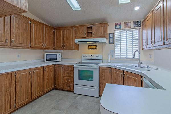 1993 Fleetwood Sandalwood Manufactured Home
