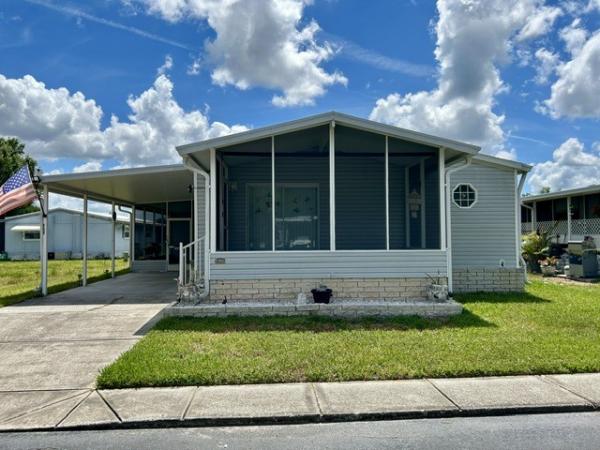 2004  Mobile Home For Sale
