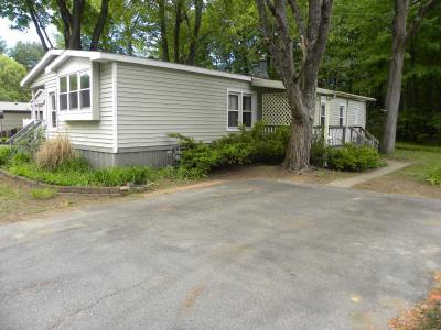 Photo 4 of 31 of home located at 17 Jones Rd Saratoga Springs, NY 12866