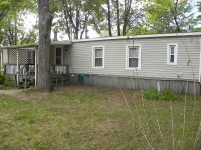 Photo 5 of 31 of home located at 17 Jones Rd Saratoga Springs, NY 12866