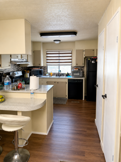 Photo 4 of 13 of home located at 1515 S Mojave Rd Las Vegas, NV 89104