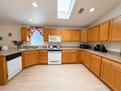 Photo 3 of 20 of home located at 201 S Greenfield Rd 11 Mesa, AZ 85209