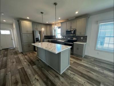 Photo 4 of 20 of home located at 40984 Roselle Loop Zephyrhills, FL 33540