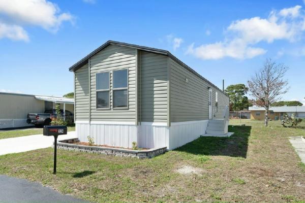 2025 Legacy Housing FG-H-1656-21FKA Manufactured Home