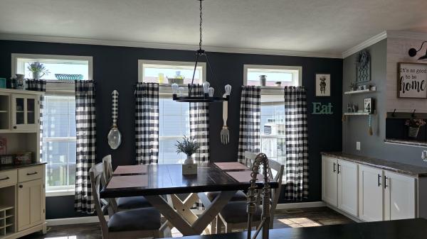2019 Colony 28 DT138-A    Home