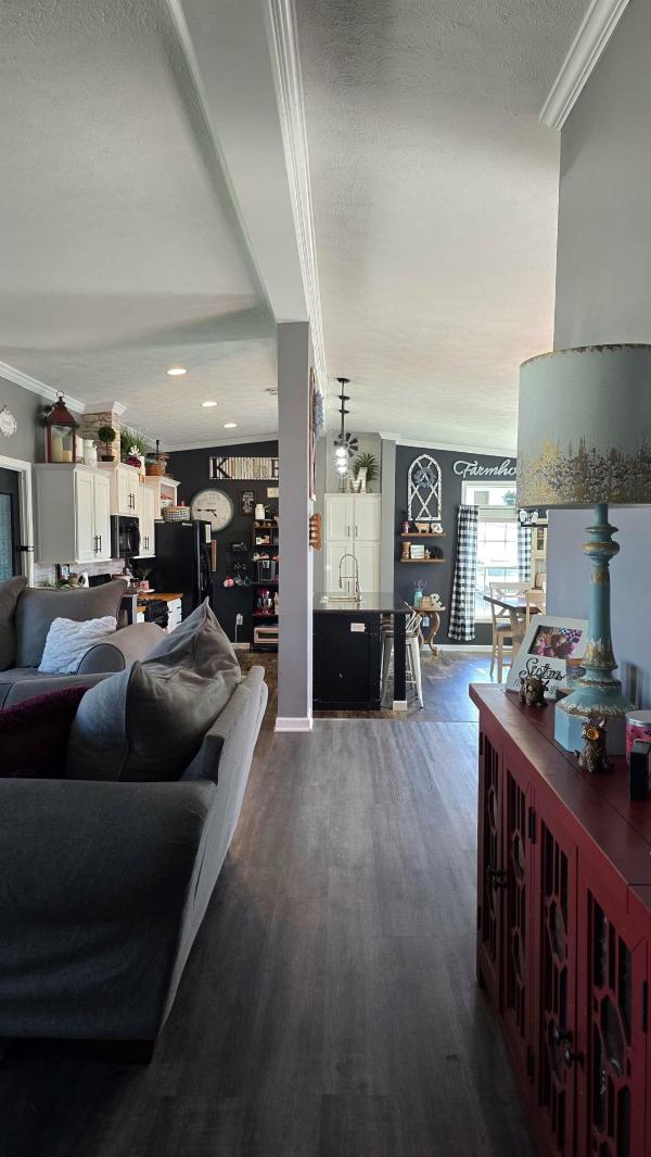 2019 Colony 28 DT138-A    Home