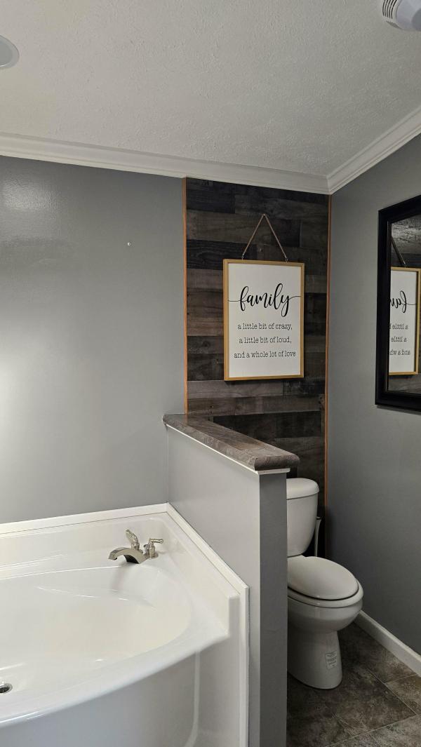 2019 Colony 28 DT138-A    Home
