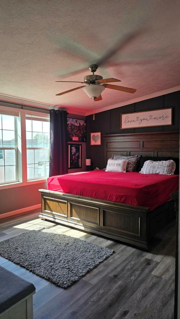 2019 Colony 28 DT138-A    Home