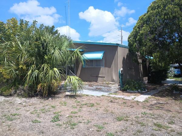 Photo 1 of 2 of home located at 508 44th Avenue E. Lot C-11 Bradenton, FL 34203