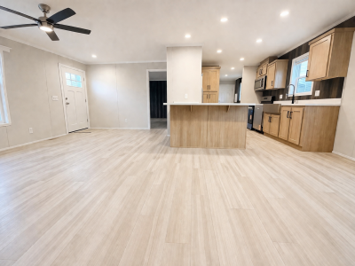 Photo 2 of 47 of home located at 4000 E 134th Street #1006 Chicago, IL 60633