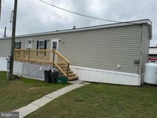 Photo 1 of 1 of home located at 13 Hilltop Ave Akron, PA 17501