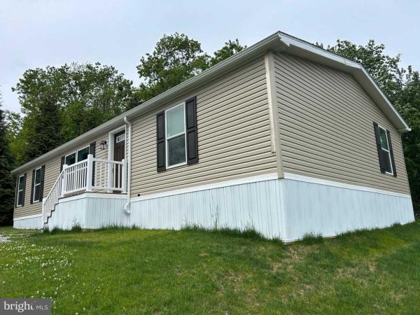 Photo 1 of 2 of home located at 58 Cherokee Dr Windsor, PA 17366