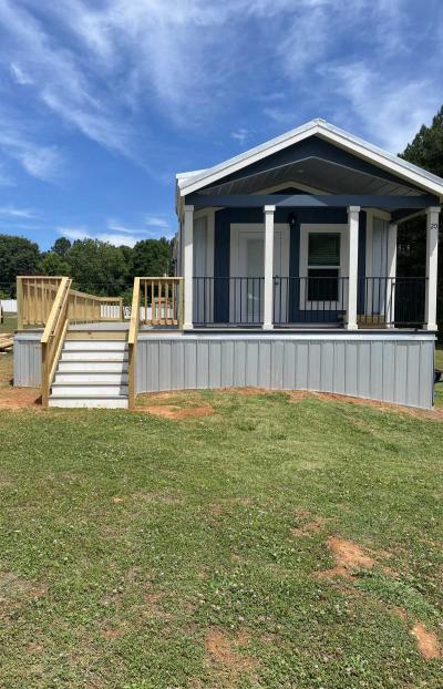 Mobile Home at 200 Byrd Drive #20 Owens Cross Road, AL 35763