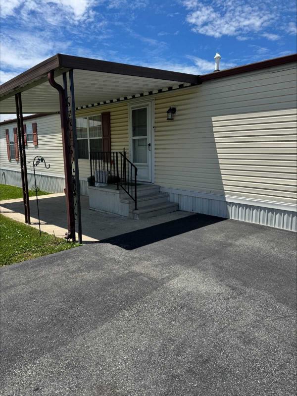 Photo 1 of 2 of home located at 1037 Yarrow Reading, PA 19605