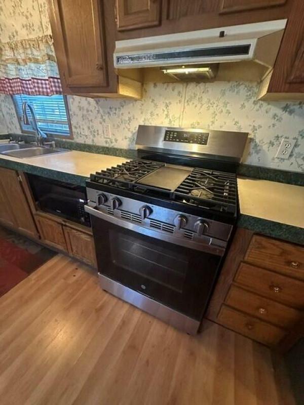 1995 Fairmont Mobile Home
