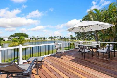 Photo 3 of 21 of home located at 635 Grizzly Bear Road Naples, FL 34113