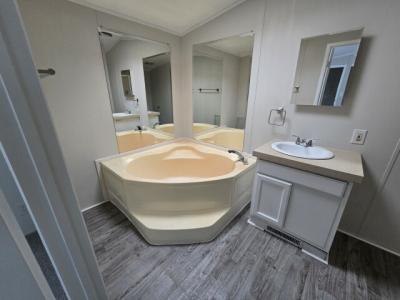 Photo 4 of 10 of home located at 479 Pillette Ct. Rochester Hills, MI 48307