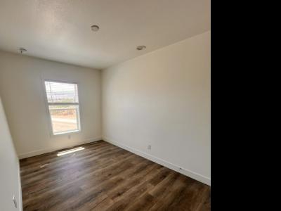 Photo 2 of 5 of home located at 1201 East Jagerson Kignman, AZ 86409