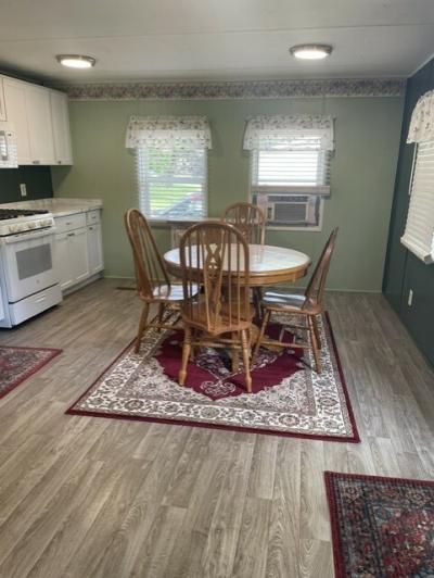 Photo 4 of 10 of home located at 21667 Chablis #637 Romulus, MI 48174