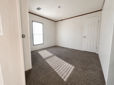 Photo 5 of 5 of home located at 8535 Mathews Rd Lakeland, FL 33809