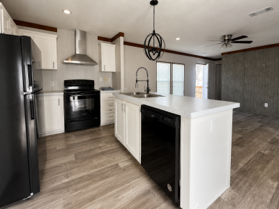 Photo 3 of 5 of home located at 8535 Mathews Rd Lakeland, FL 33809