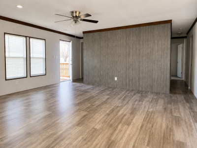 Photo 2 of 5 of home located at 8535 Mathews Rd Lakeland, FL 33809
