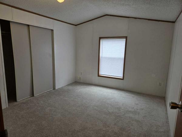 1997 Holly Park MH Mobile Home