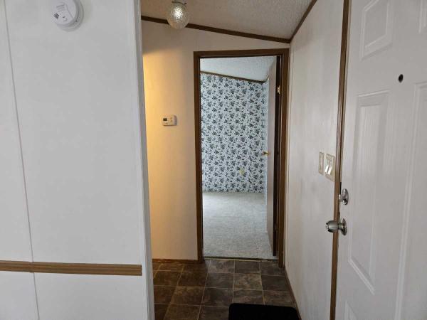 1997 Holly Park MH Mobile Home