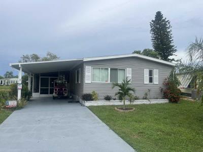Mobile Home at 19243 Meadowbrook Ct North Fort Myers, FL 33903