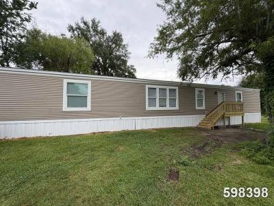 Mobile Home at 410 W Hickory Orange, TX 77630