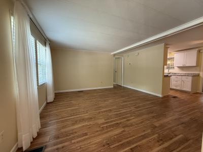 Photo 4 of 17 of home located at 801 Richmond Trail Garden City, SC 29576