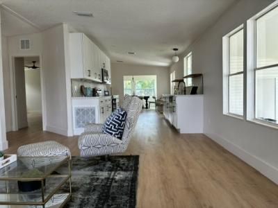 Photo 4 of 19 of home located at 5362 Jean Drive Orlando, FL 32822