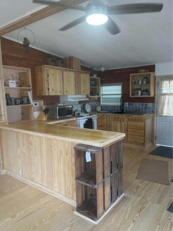 1985 MARL HS Mobile Home