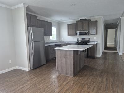 Photo 4 of 7 of home located at 3941 Porters Mill Fort Wayne, IN 46818