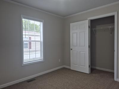 Photo 5 of 7 of home located at 3941 Porters Mill Fort Wayne, IN 46818