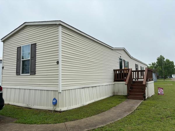 2016 KABCO BUILDERS, INC Mobile Home For Sale