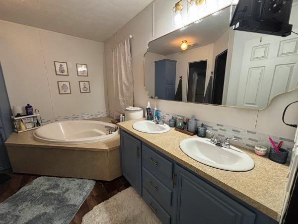 2016 KABCO BUILDERS, INC MD-102-SP Mobile Home