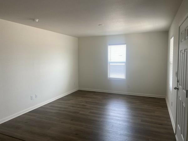 2025 Champion SRE2844PC Mobile Home
