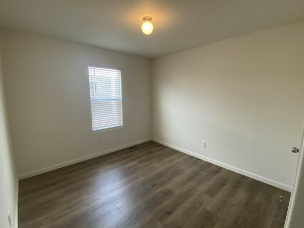2025 Champion SRE2844PC Mobile Home