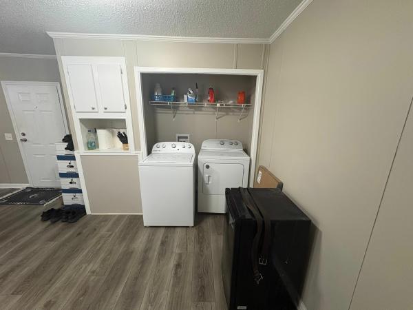 1986 Oakwood Homes Corp Westbury Mobile Home