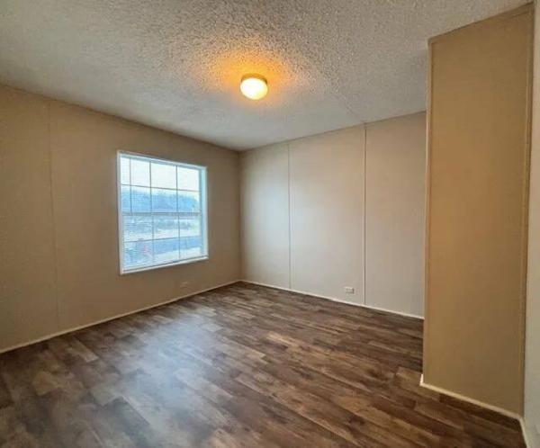 2017 LH168032AF  Home