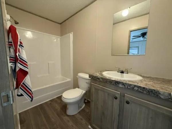 2019 35VAR16663SH19  Home